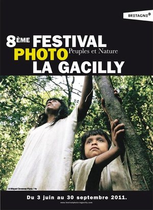 Affiche du 8ème festival photo La Gacilly - Peuples & Nature